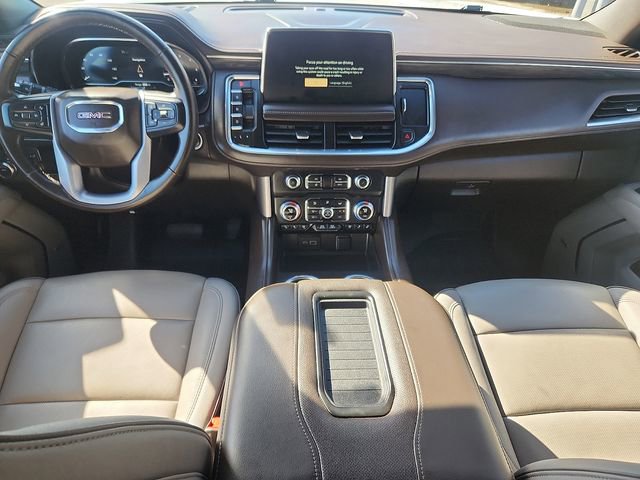 Used 2024 GMC Yukon XL SLT w/ SLT Luxury Package image 8