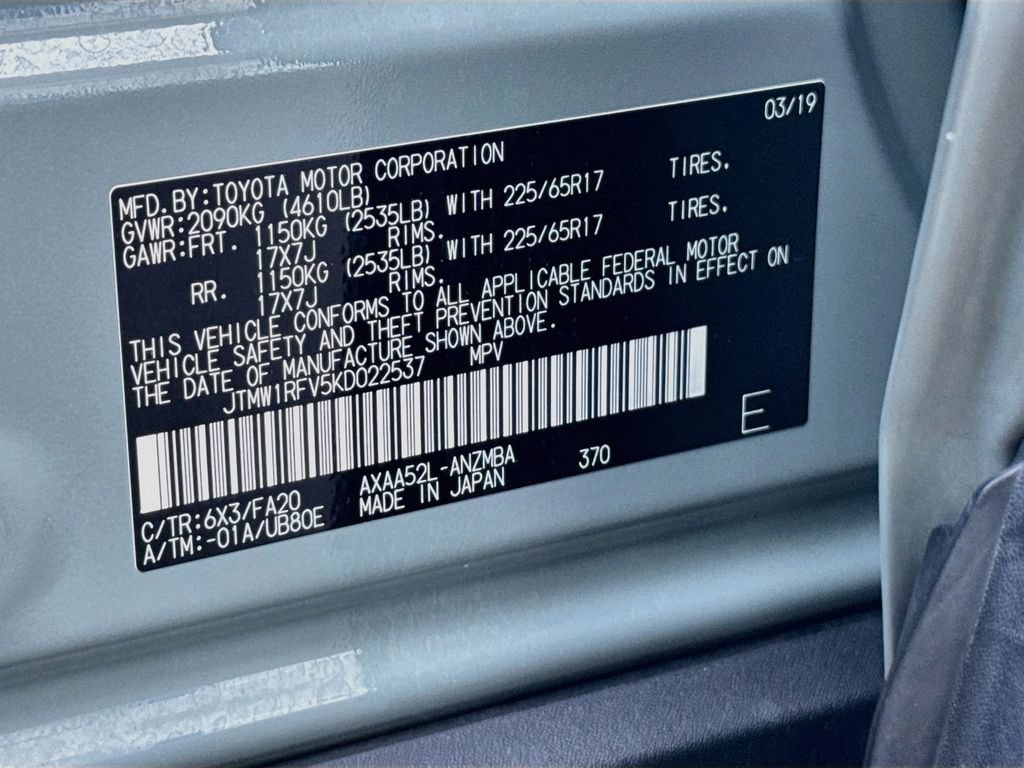 Used 2019 Toyota RAV4 XLE w/ Convenience Package FWD image 30