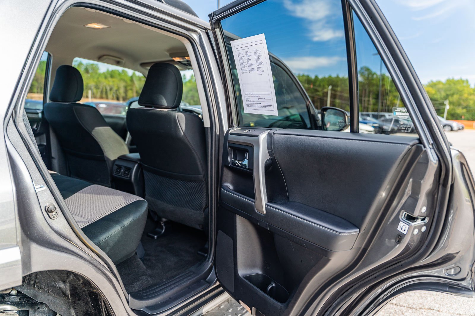 Used 2020 Toyota 4Runner SR5 image 15