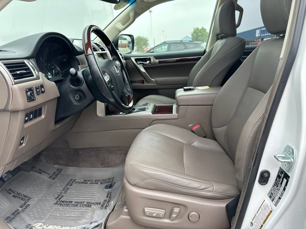 Used 2019 Lexus GX 460 Premium AWD/4WD image 14