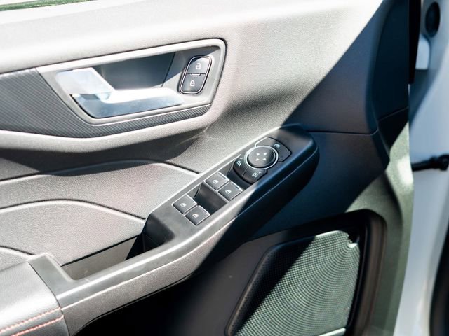 Certified 2025 Ford Escape ST-Line w/ Equipment Group 301A image 13