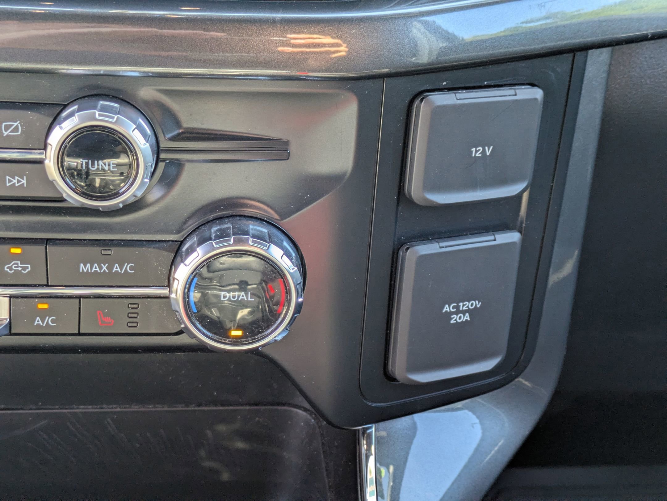 Certified 2023 Ford F150 XLT w/ Equipment Group 302A High image 27