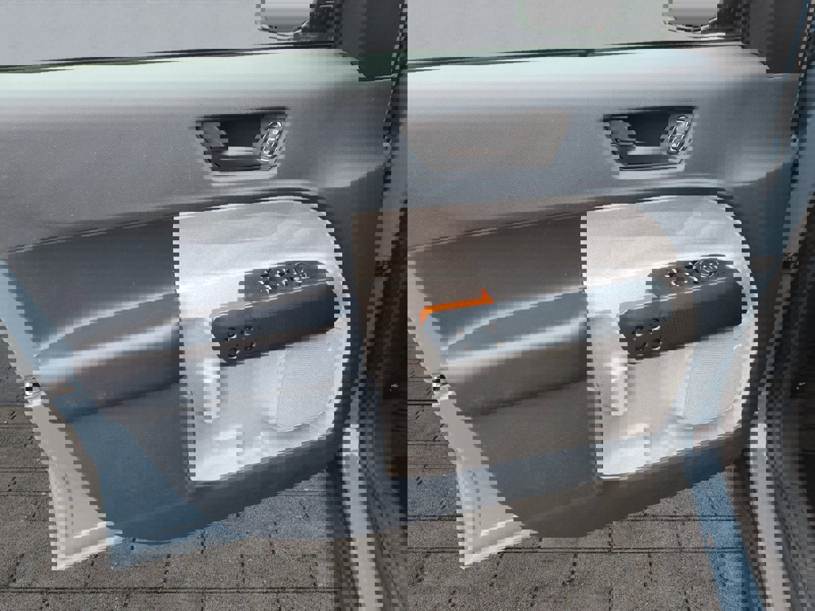 Certified 2022 Ford Maverick XLT w/ XLT Luxury Package image 10