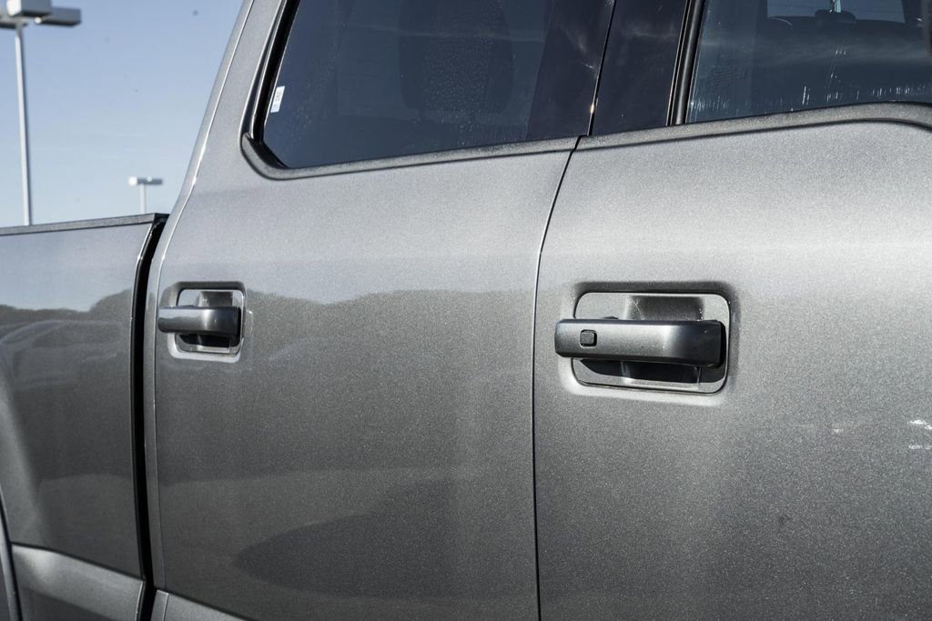 Certified 2021 Ford F350 Lariat image 19