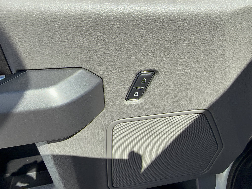 Certified 2018 Ford F150 XLT RWD image 11
