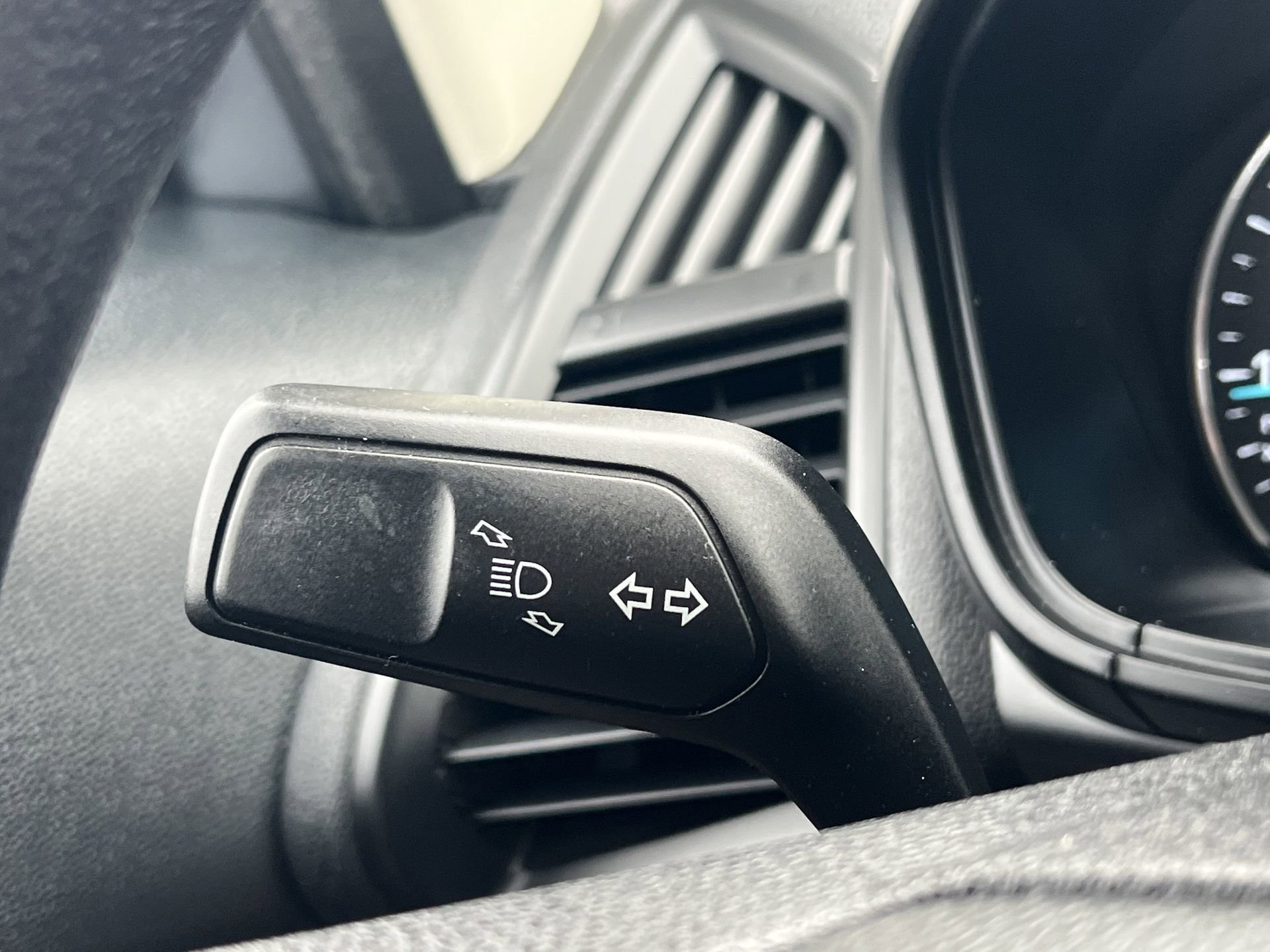 Certified 2021 Ford EcoSport SE image 14