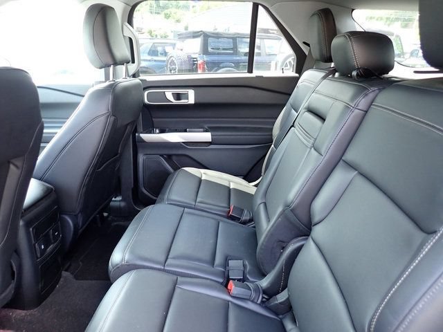 Certified 2023 Ford Explorer XLT w/ Equipment Group 202A AWD/4WD image 12