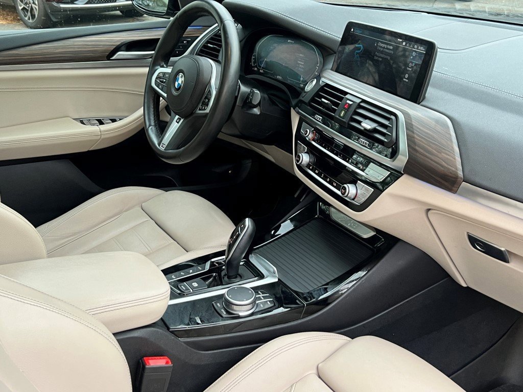 Used 2021 BMW X3 xDrive30e w/ M Sport Package image 12
