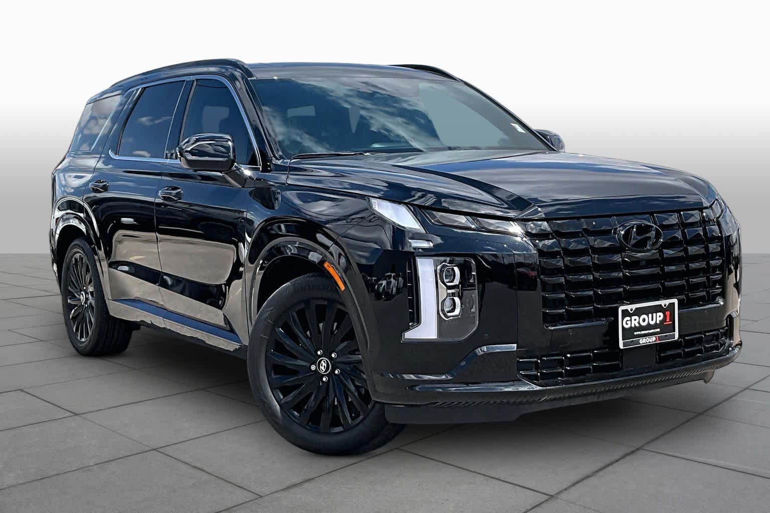 Used 2025 Hyundai Palisade Calligraphy AWD/4WD image 3