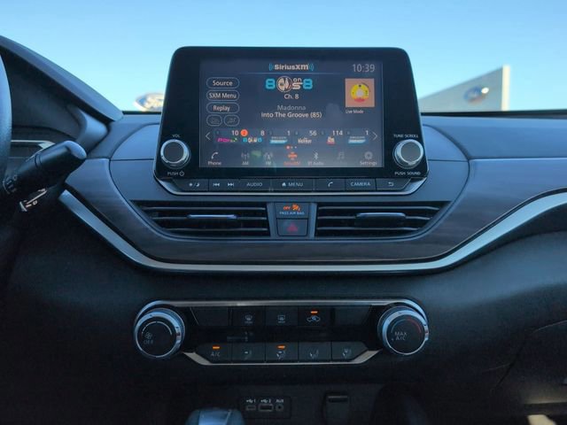 Used 2024 Nissan Altima 2.5 SV image 25