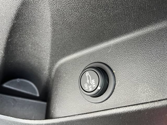 Used 2024 Chevrolet Equinox RS FWD image 25