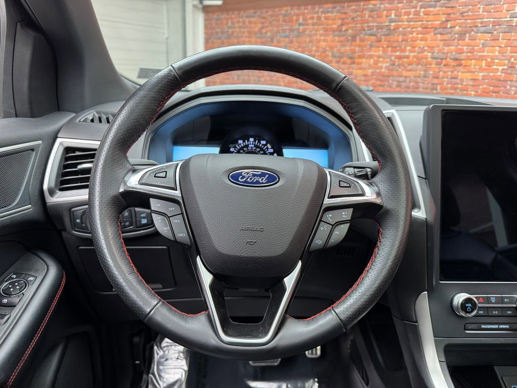 Certified 2023 Ford Edge ST-Line AWD/4WD image 16