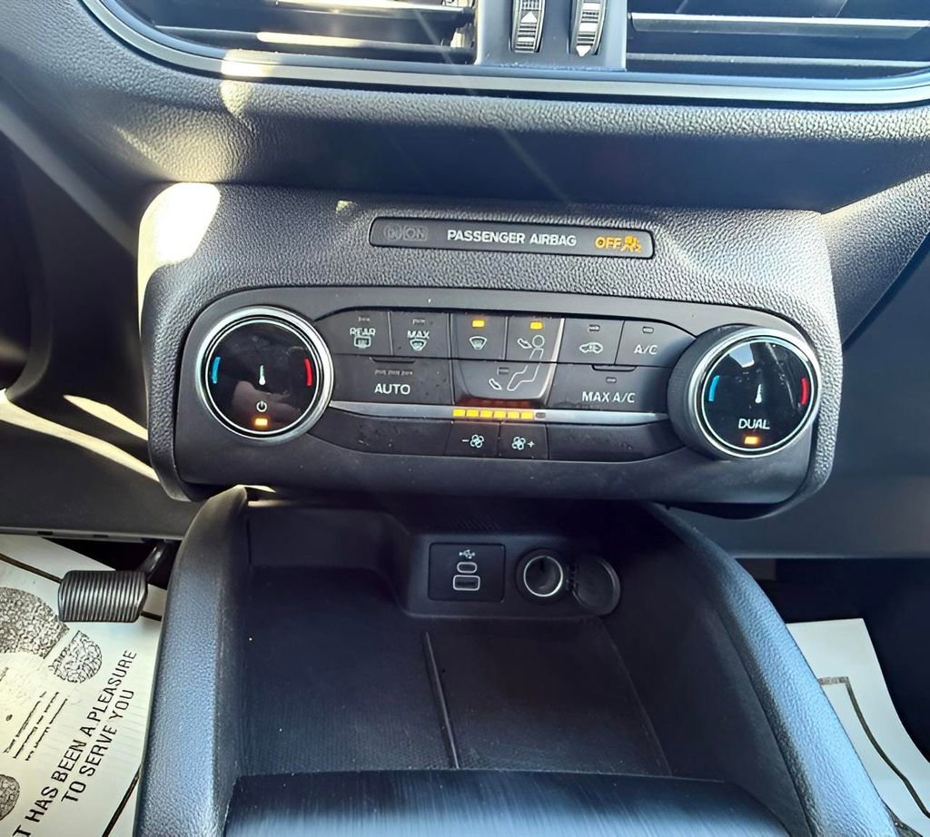 Certified 2025 Ford Escape Active image 27