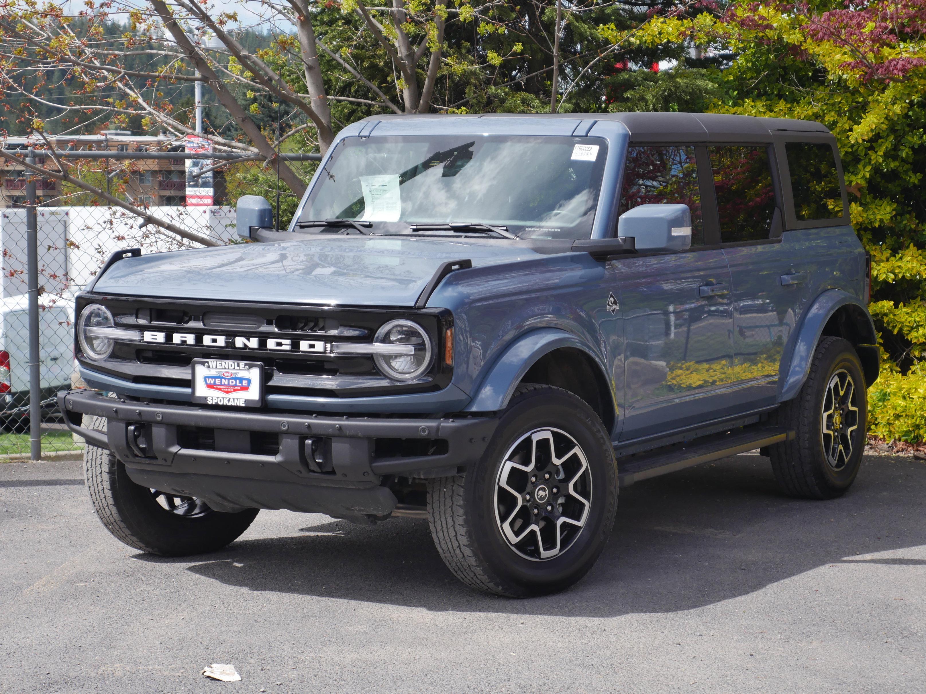 Certified 2024 Ford Bronco Outer Banks AWD/4WD image 2
