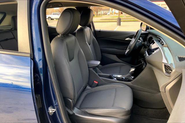 Used 2022 Buick Encore GX Select image 10