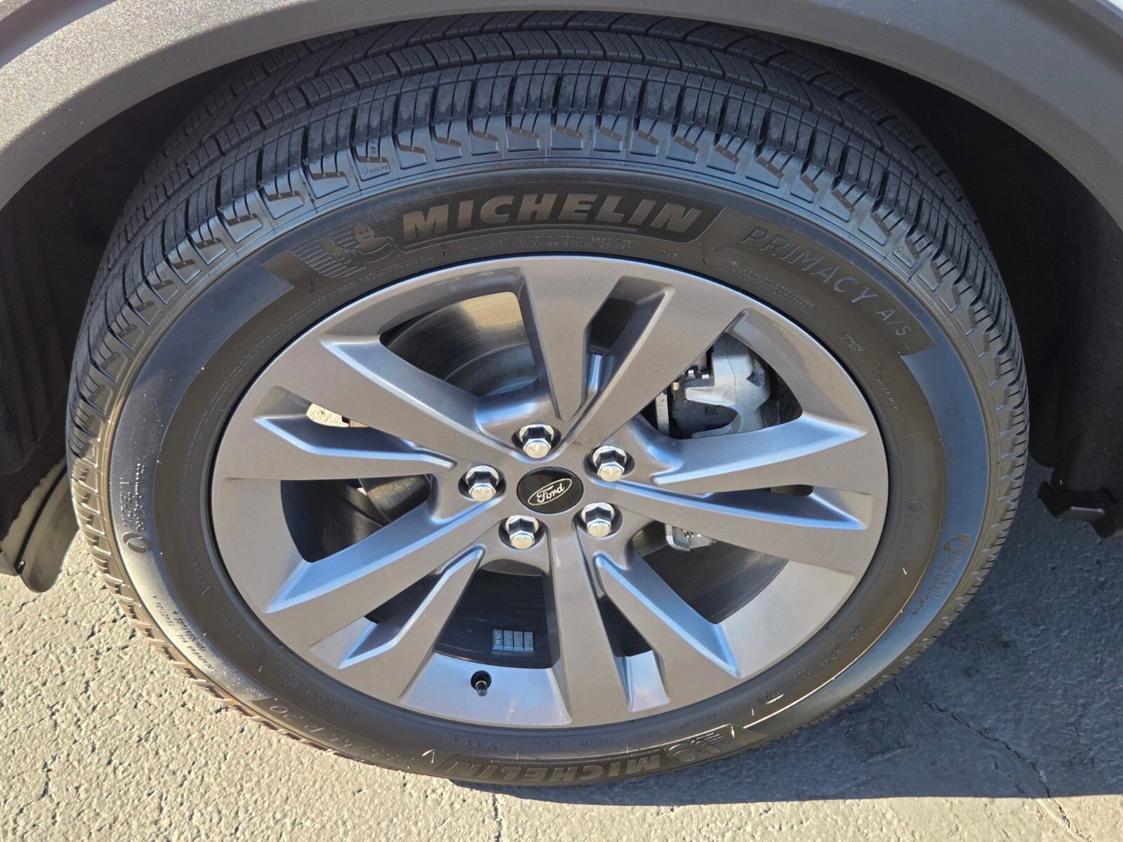 Certified 2025 Ford Explorer Active w/ Active Comfort Package image 9