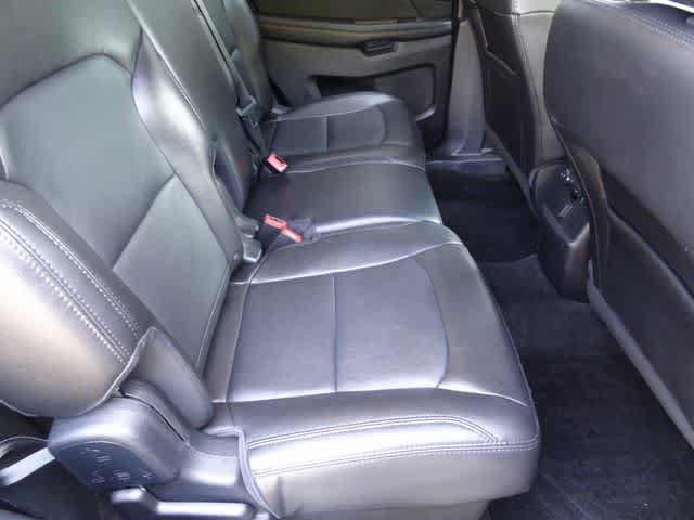 Certified 2018 Ford Explorer XLT w/ Equipment Group 202A FWD image 13