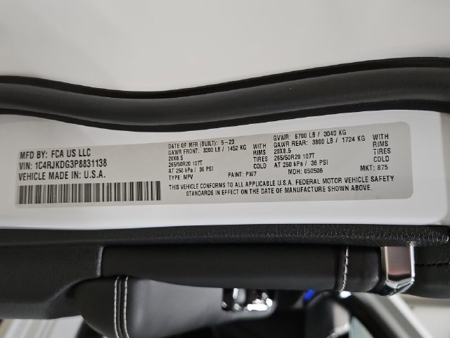Used 2023 Jeep Grand Cherokee L Overland AWD/4WD image 38