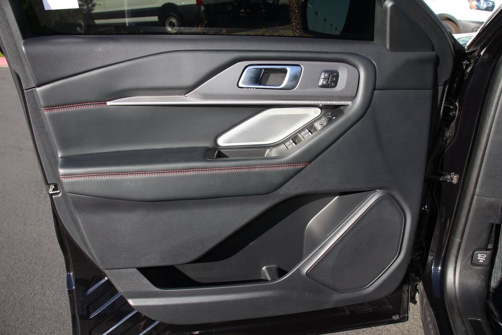 Certified 2025 Ford Explorer ST AWD/4WD image 22