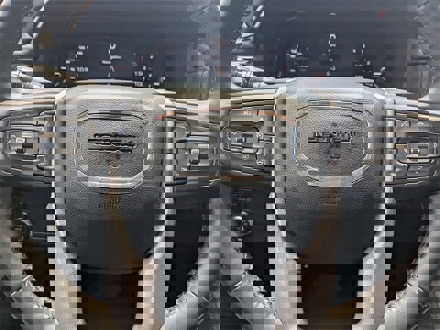 Used 2023 GMC Yukon Denali image 12