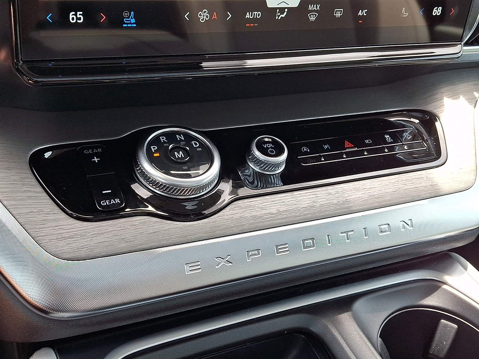 Certified 2025 Ford Expedition Max Platinum AWD/4WD image 19