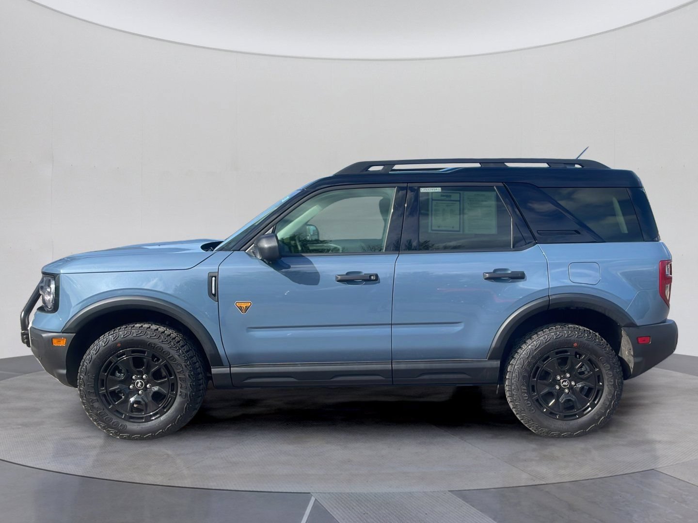 Certified 2025 Ford Bronco Sport Badlands w/ Sasquatch Badlands Package AWD/4WD image 2