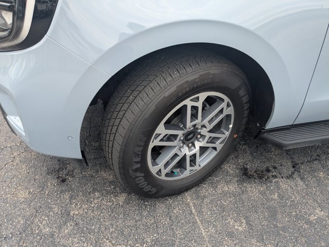 Certified 2025 Ford Expedition Max Active RWD image 6