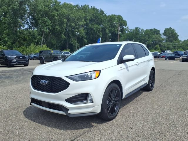 Certified 2022 Ford Edge ST-Line AWD/4WD image 3