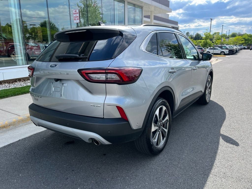 Certified 2023 Ford Escape Platinum w/ Premium Technology Package AWD/4WD image 9