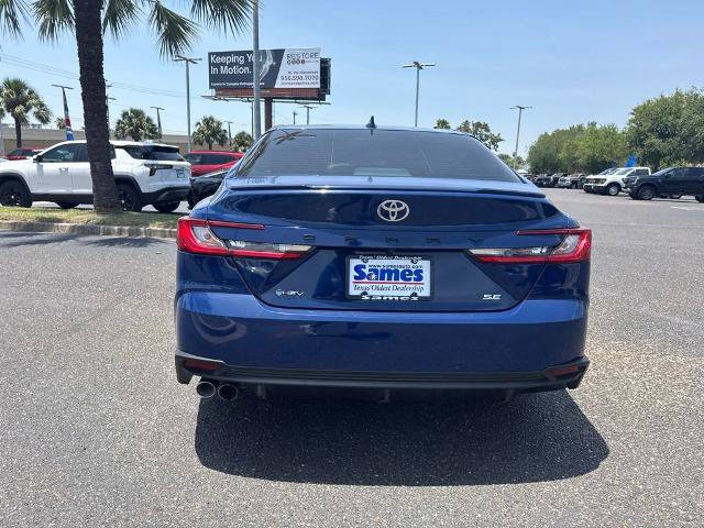 Used 2025 Toyota Camry SE FWD image 4