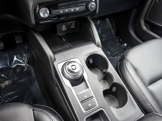 Certified 2025 Ford Escape Platinum AWD/4WD image 23