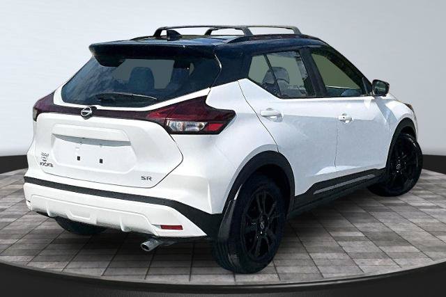 Used 2023 Nissan Kicks SR w/ SR Premium Package FWD image 13