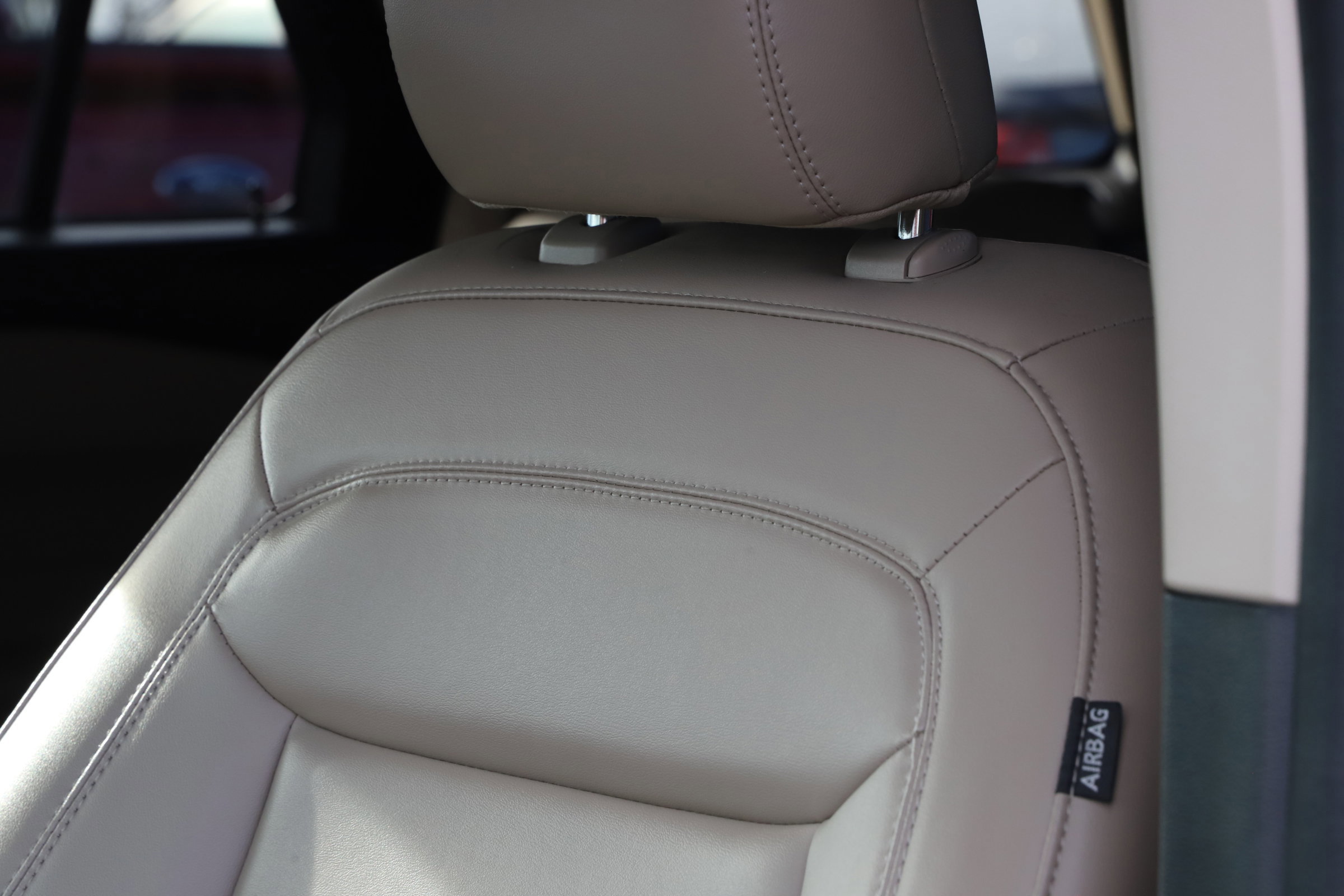 Certified 2023 Ford Explorer XLT w/ Equipment Group 202A image 14