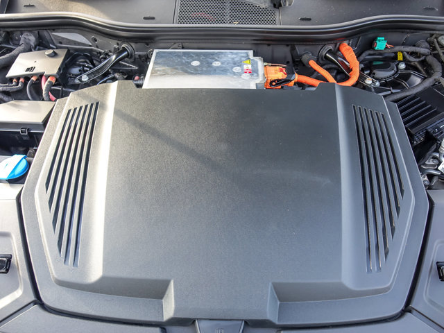 Used 2019 Audi e-tron Premium Plus AWD/4WD image 31