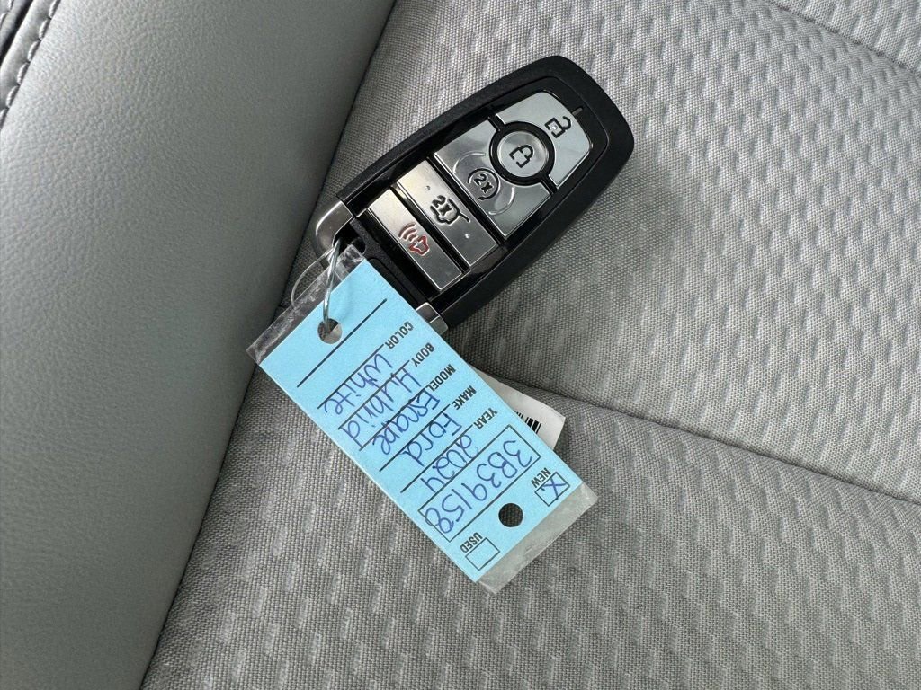 Certified 2024 Ford Escape SE FWD image 25