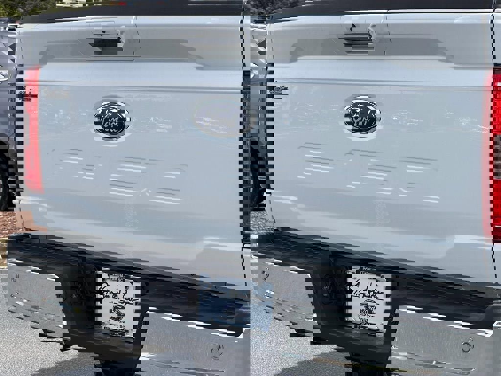 Certified 2022 Ford F150 XLT w/ Equipment Group 302A High image 7