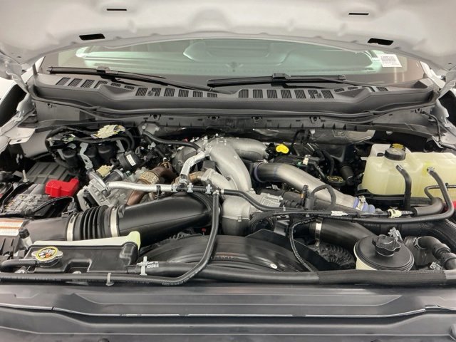 Certified 2025 Ford F450 Lariat w/ FX4 Off-Road Package image 33