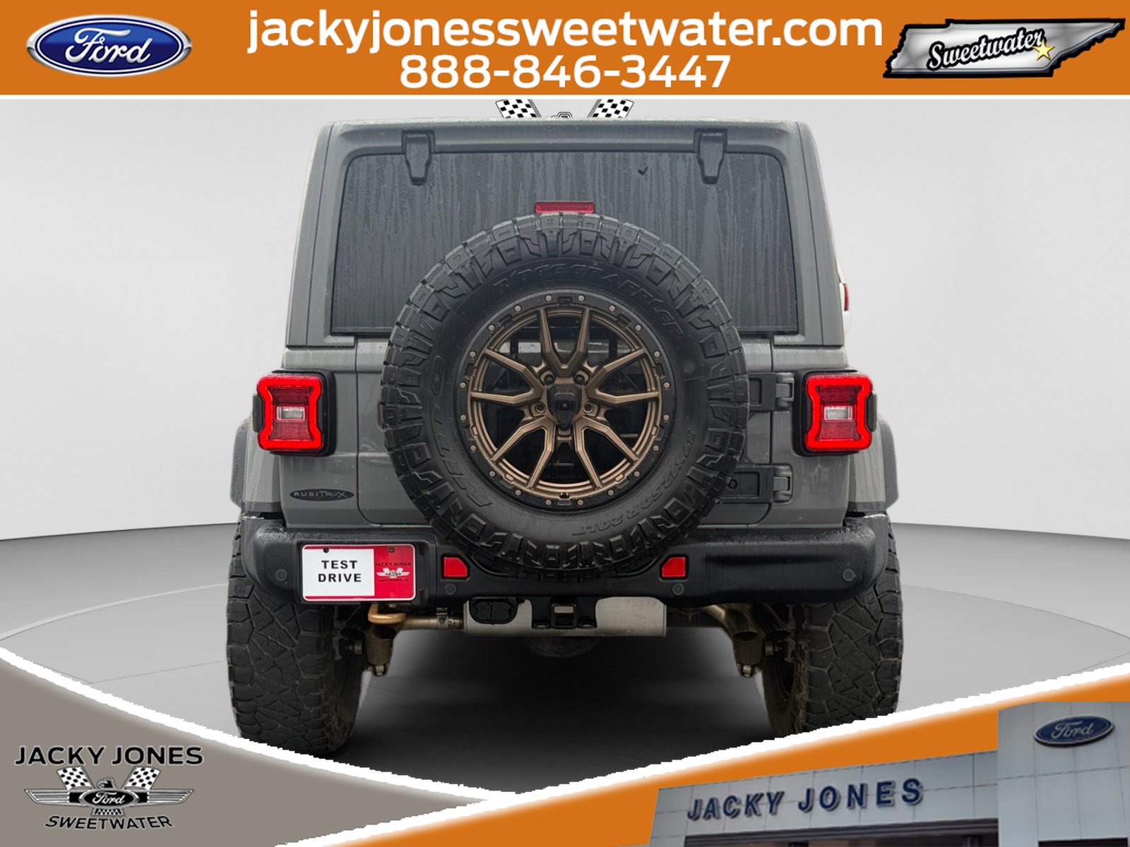 Used 2023 Jeep Wrangler Unlimited Rubicon 392 AWD/4WD image 4