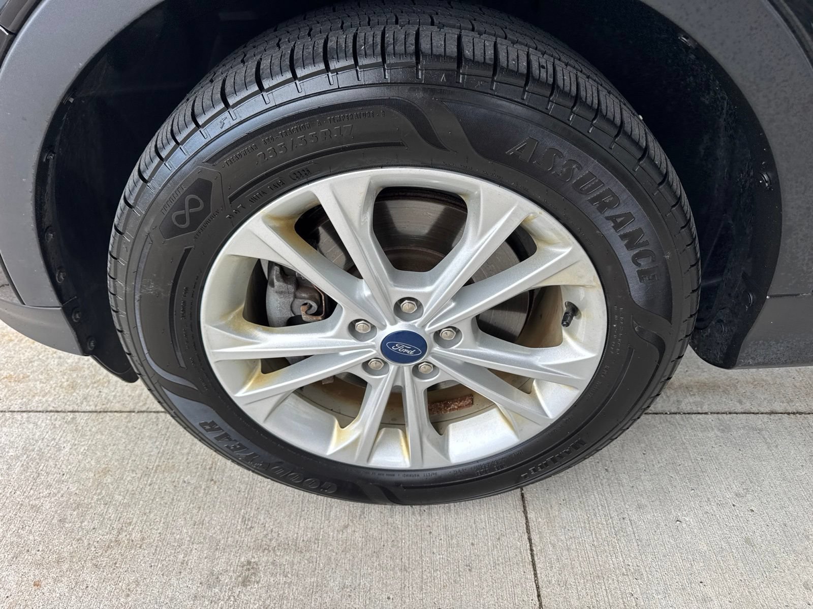 Certified 2018 Ford Escape SE w/ SE Sync 3 Package AWD/4WD image 18