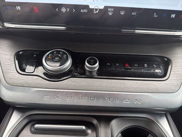 Certified 2025 Ford Expedition Max Platinum w/ Driver's Package image 49