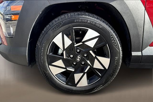 Used 2024 Hyundai Kona SEL w/ Convenience Package image 7