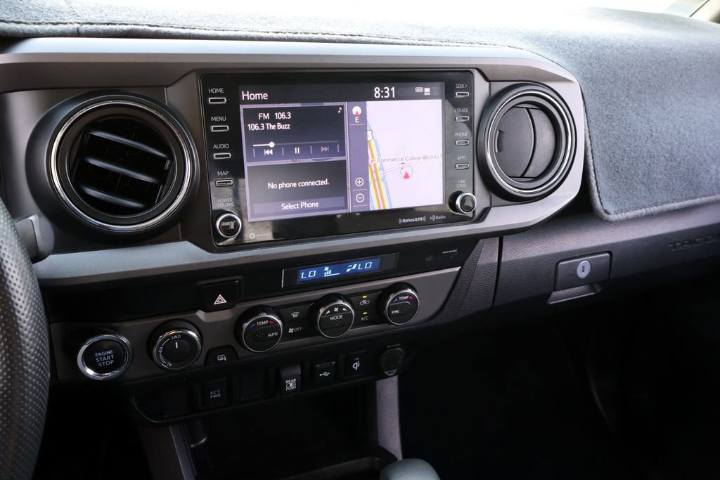 Used 2022 Toyota Tacoma TRD Sport AWD/4WD image 30