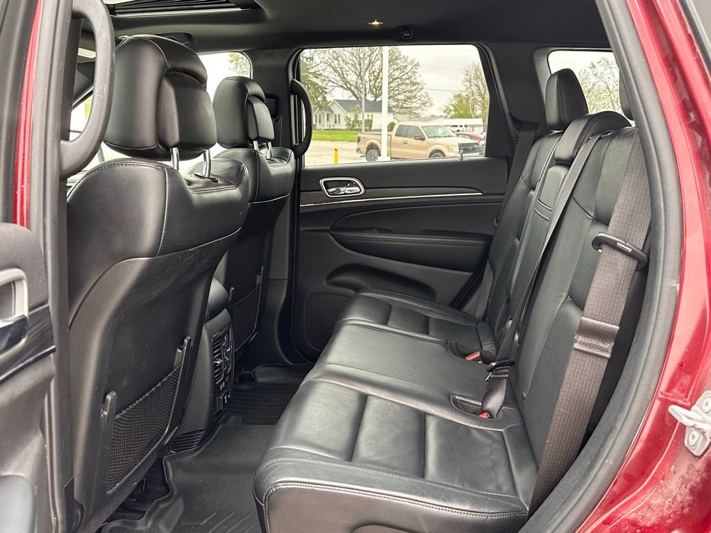 Used 2019 Jeep Grand Cherokee Limited AWD/4WD image 14