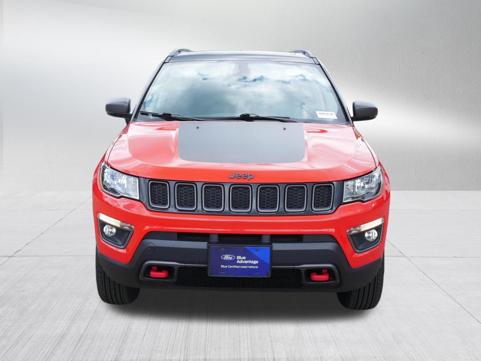 Used 2018 Jeep Compass Trailhawk w/ Navigation Group AWD/4WD image 2