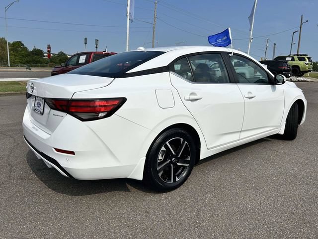 Used 2025 Nissan Sentra SV FWD image 30