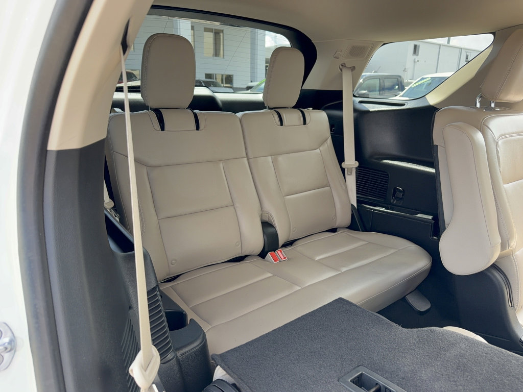 Certified 2023 Ford Explorer Limited w/ Limited Technology Package RWD image 16