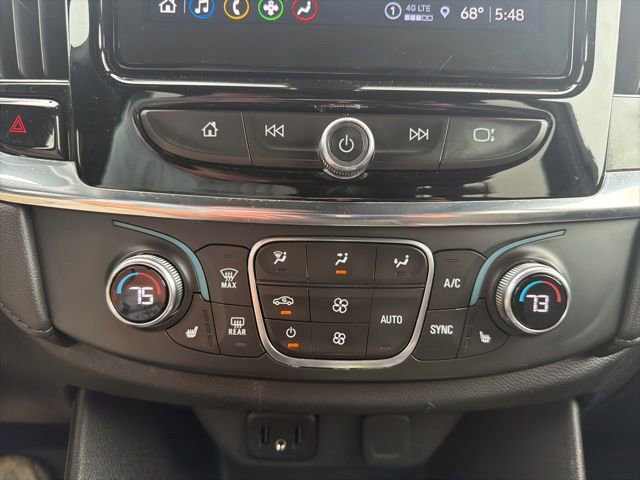 Used 2023 Chevrolet Traverse LT image 33