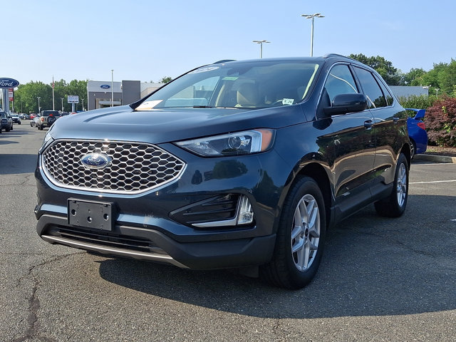 Certified 2024 Ford Edge SEL w/ Convenience Package AWD/4WD image 4