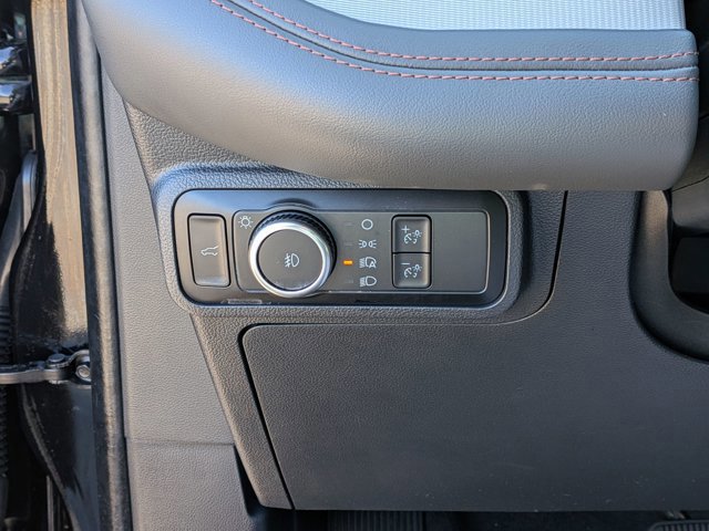 Certified 2025 Ford Explorer Active w/ Active Comfort Package image 17