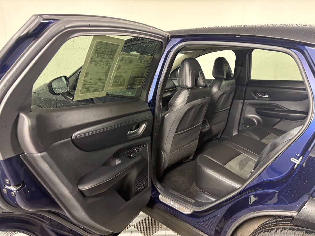 Used 2025 Nissan Ariya AWD image 28